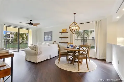 100 Uno Lago 205 Drive Juno Beach FL 33408
