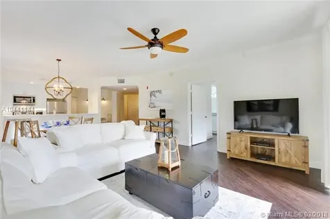 100 Uno Lago 205 Drive Juno Beach FL 33408