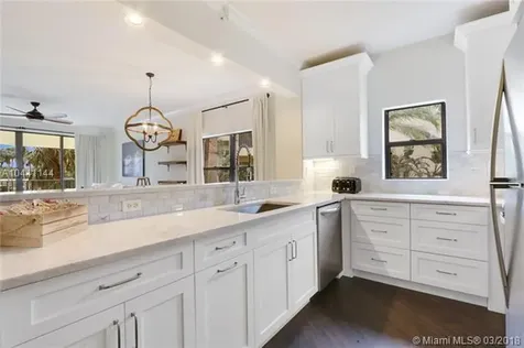 100 Uno Lago 205 Drive Juno Beach FL 33408