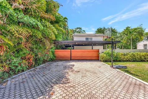 430 Ne 121st Street Biscayne Park FL 33161