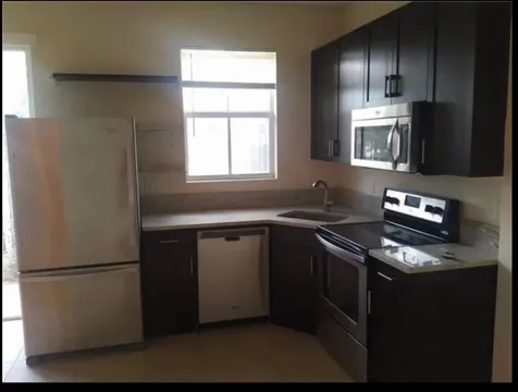 6996 Long Pine Circle Coconut Creek FL 33073