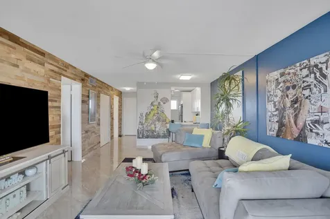 2724 N Garden Drive Lake Worth FL 33461