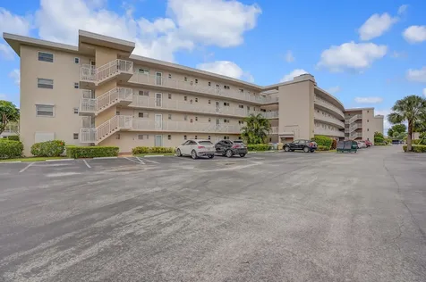 2724 N Garden Drive Lake Worth FL 33461