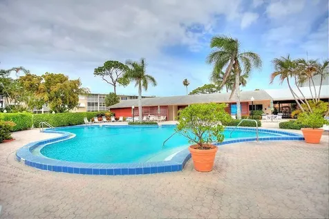 2724 N Garden Drive Lake Worth FL 33461