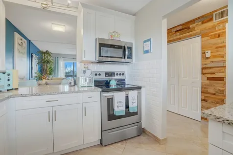 2724 N Garden Drive Lake Worth FL 33461
