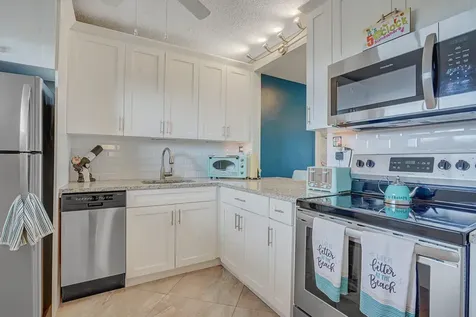 2724 N Garden Drive Lake Worth FL 33461