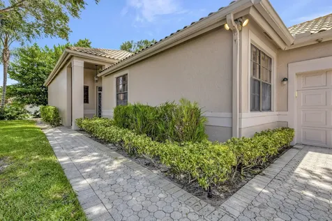 4528 Barclay Fair Way Lake Worth FL 33449