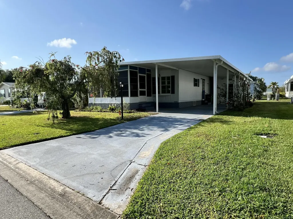 1005 Thrush Circle Barefoot Bay FL 32976