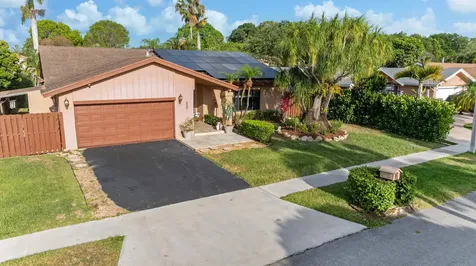 650 Nw 48th Avenue Coconut Creek FL 33063