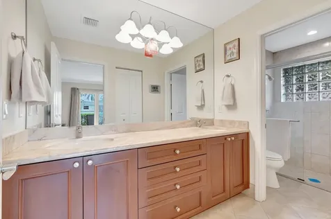 166 Sw 8th Avenue Boca Raton FL 33486