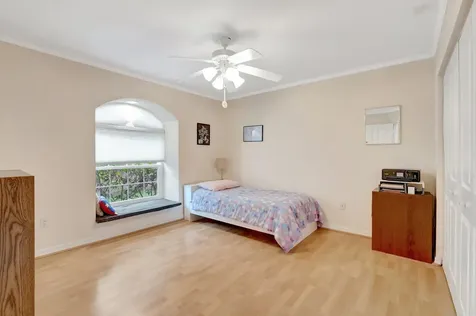 166 Sw 8th Avenue Boca Raton FL 33486