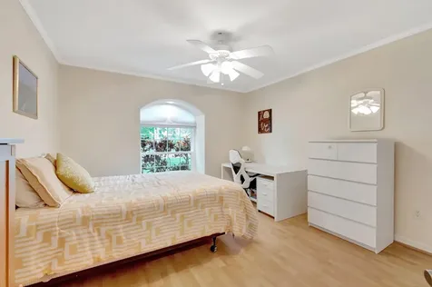 166 Sw 8th Avenue Boca Raton FL 33486