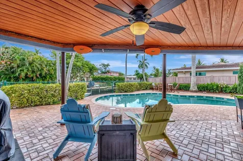 166 Sw 8th Avenue Boca Raton FL 33486