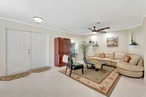 166 Sw 8th Avenue Boca Raton FL 33486