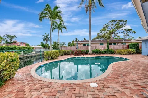 166 Sw 8th Avenue Boca Raton FL 33486