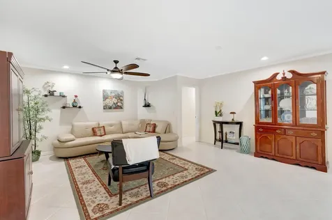 166 Sw 8th Avenue Boca Raton FL 33486
