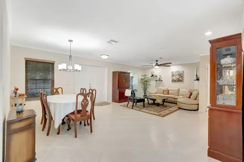 166 Sw 8th Avenue Boca Raton FL 33486