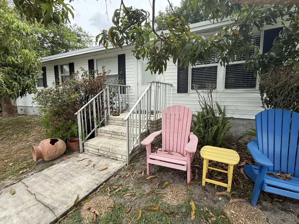 1660 Sw 65th Avenue Boca Raton FL 33428