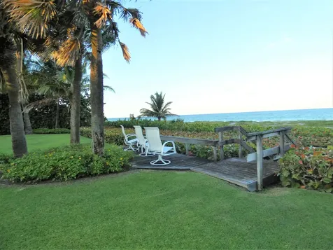 521 S Beach Road Jupiter Island FL 33455