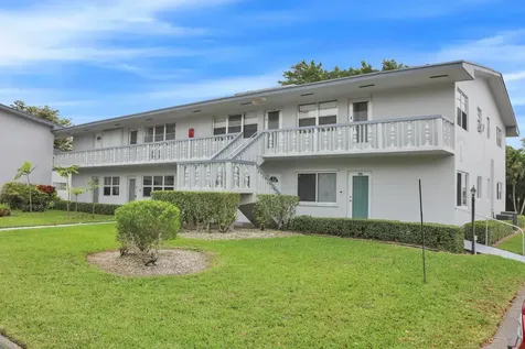 266 Coventry West Palm Beach FL 33417