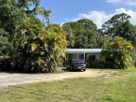 203 E Easy Street Fort Pierce FL 34982