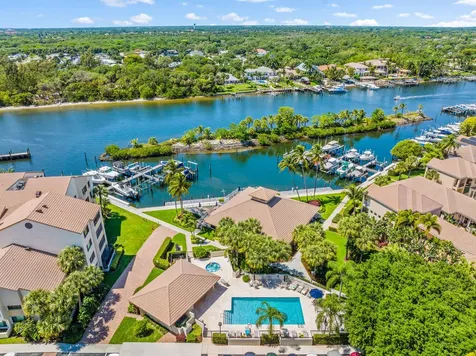 533 Oak Harbour Drive Juno Beach FL 33408