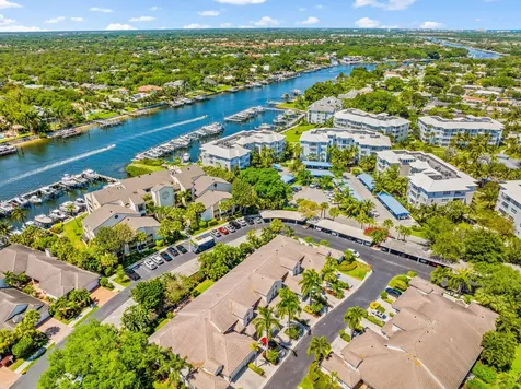 533 Oak Harbour Drive Juno Beach FL 33408