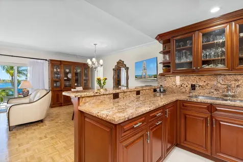 250 Bradley Place Palm Beach FL 33480
