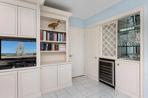 250 Bradley Place Palm Beach FL 33480
