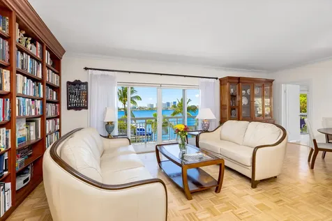 250 Bradley Place Palm Beach FL 33480
