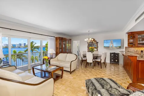 250 Bradley Place Palm Beach FL 33480