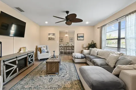 15739 N 75th Way Palm Beach Gardens FL 33418