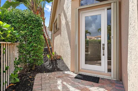 8150 Sandpiper Way West Palm Beach FL 33412