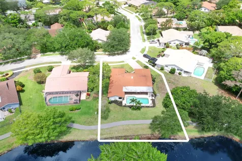 2708 Nw 26th Circle Boca Raton FL 33431
