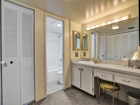 100 Bayview Drive Sunny Isles Beach FL 33160