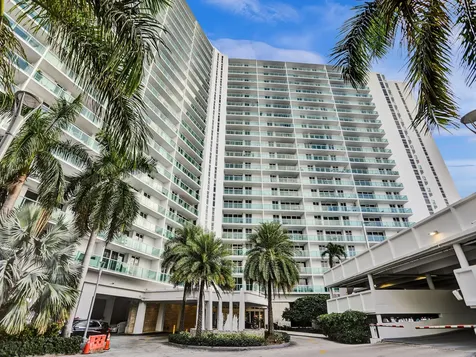 100 Bayview Drive Sunny Isles Beach FL 33160