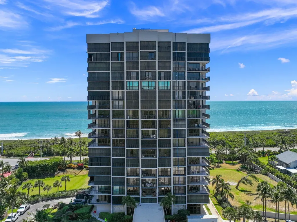 5047 N Highway A1a Hutchinson Island FL 34949