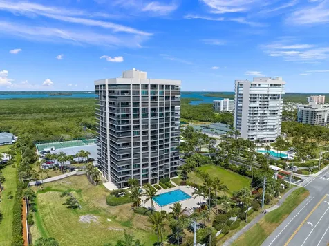 5047 N Highway A1a Hutchinson Island FL 34949