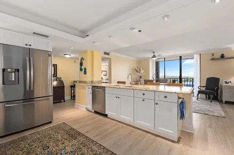 5047 N Highway A1a Hutchinson Island FL 34949