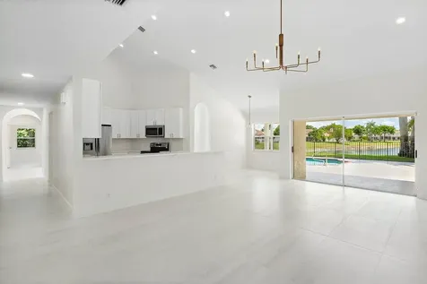 20321 Hacienda Court Boca Raton FL 33498