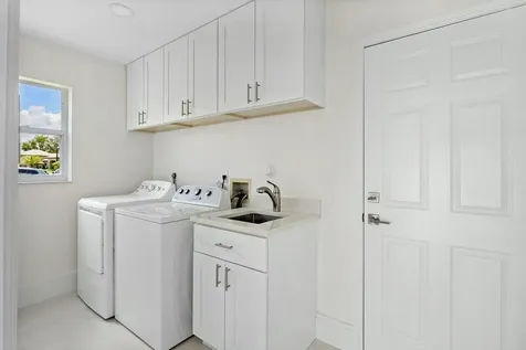 20321 Hacienda Court Boca Raton FL 33498