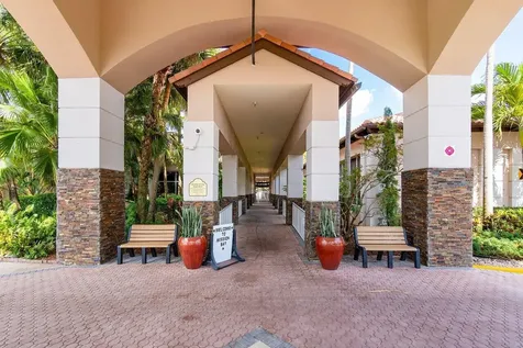 20321 Hacienda Court Boca Raton FL 33498