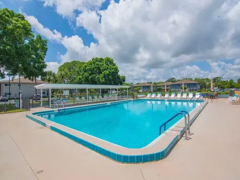 23 Lake Vista 207 Trail Port Saint Lucie FL 34952