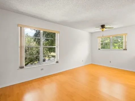 23 Lake Vista 207 Trail Port Saint Lucie FL 34952