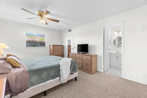 266 Seville L Delray Beach FL 33446