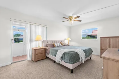 266 Seville L Delray Beach FL 33446