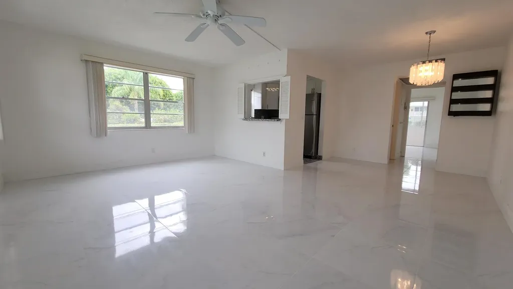 405 Windsor R West Palm Beach FL 33417