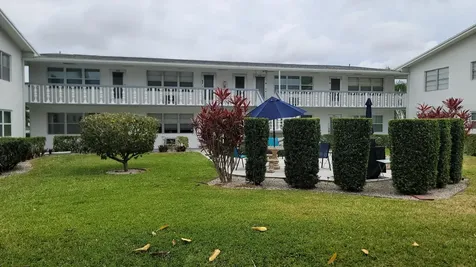 405 Windsor R West Palm Beach FL 33417