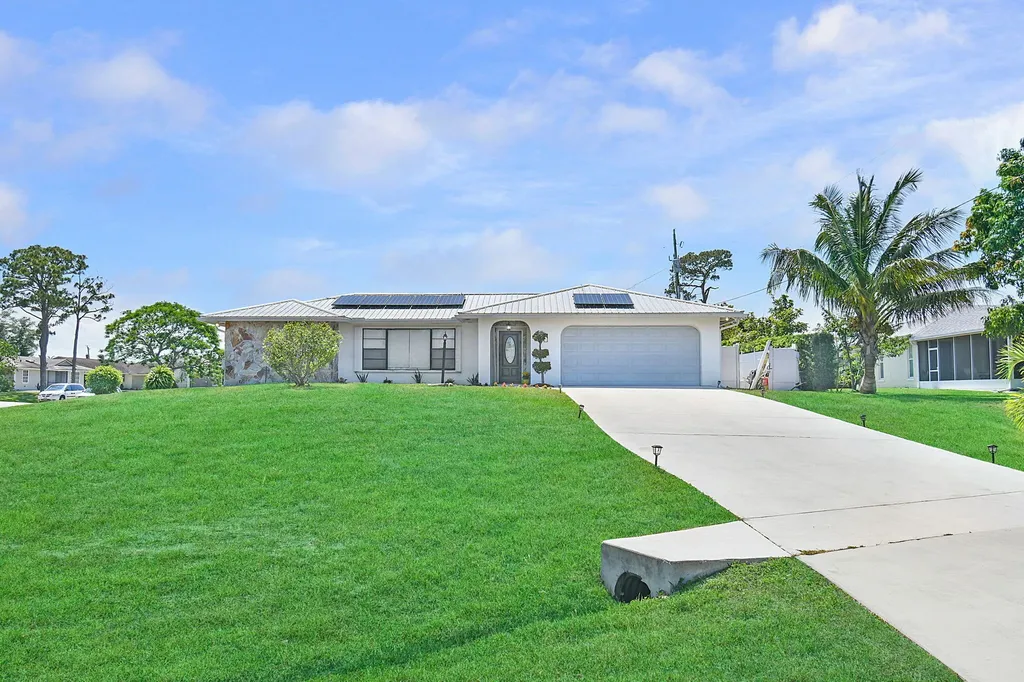397 Ne Gulfstream Avenue Port Saint Lucie FL 34983