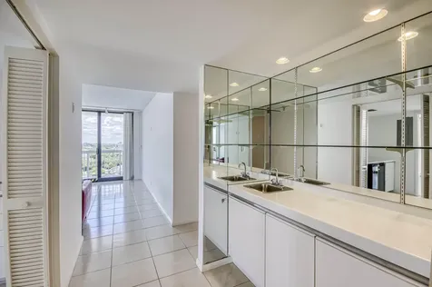 123 Lakeshore Drive North Palm Beach FL 33408